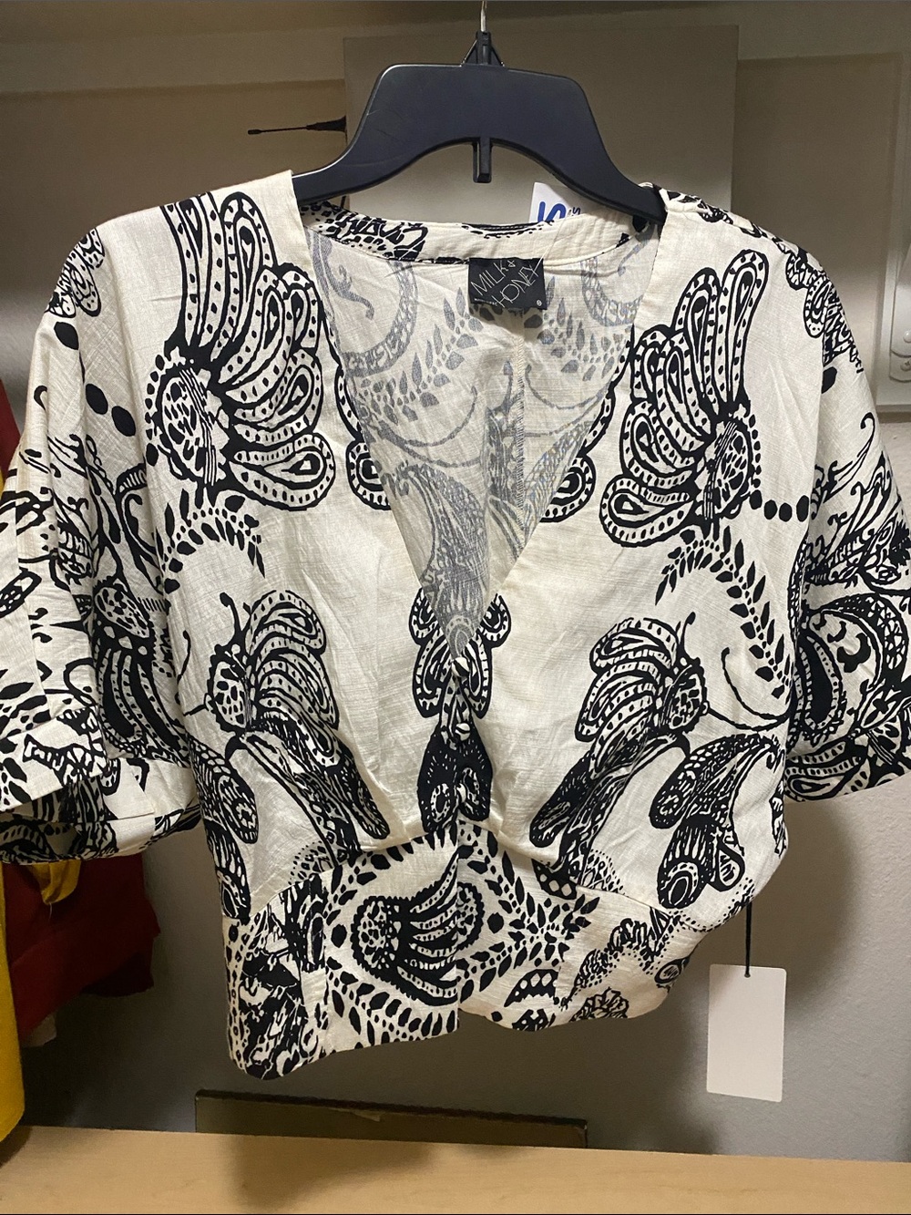 Printed V-Neck Short Sleeve Blouse - Black & Cream